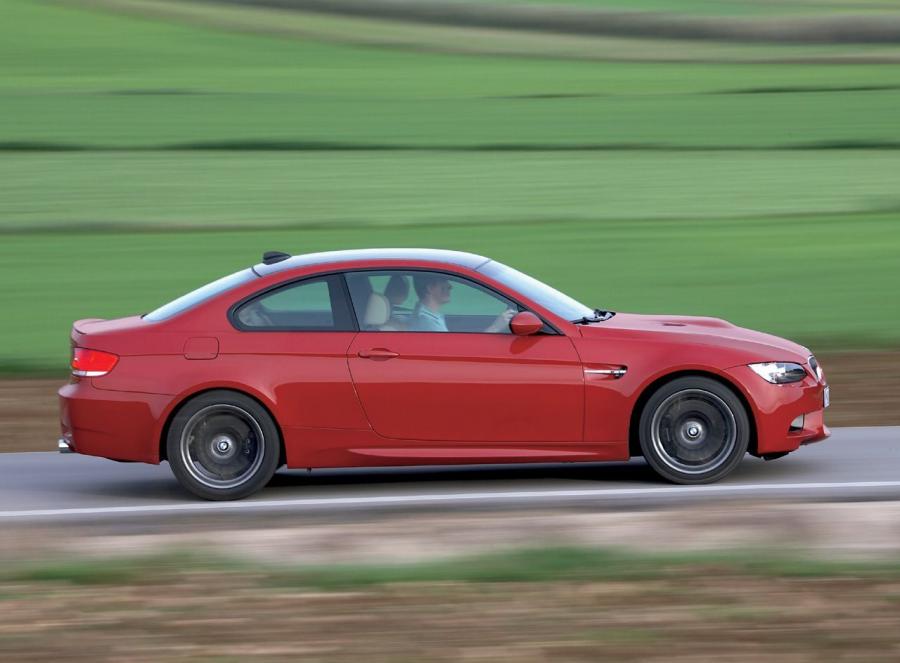 BMW M3 2008 года  (фото 122 из 219)